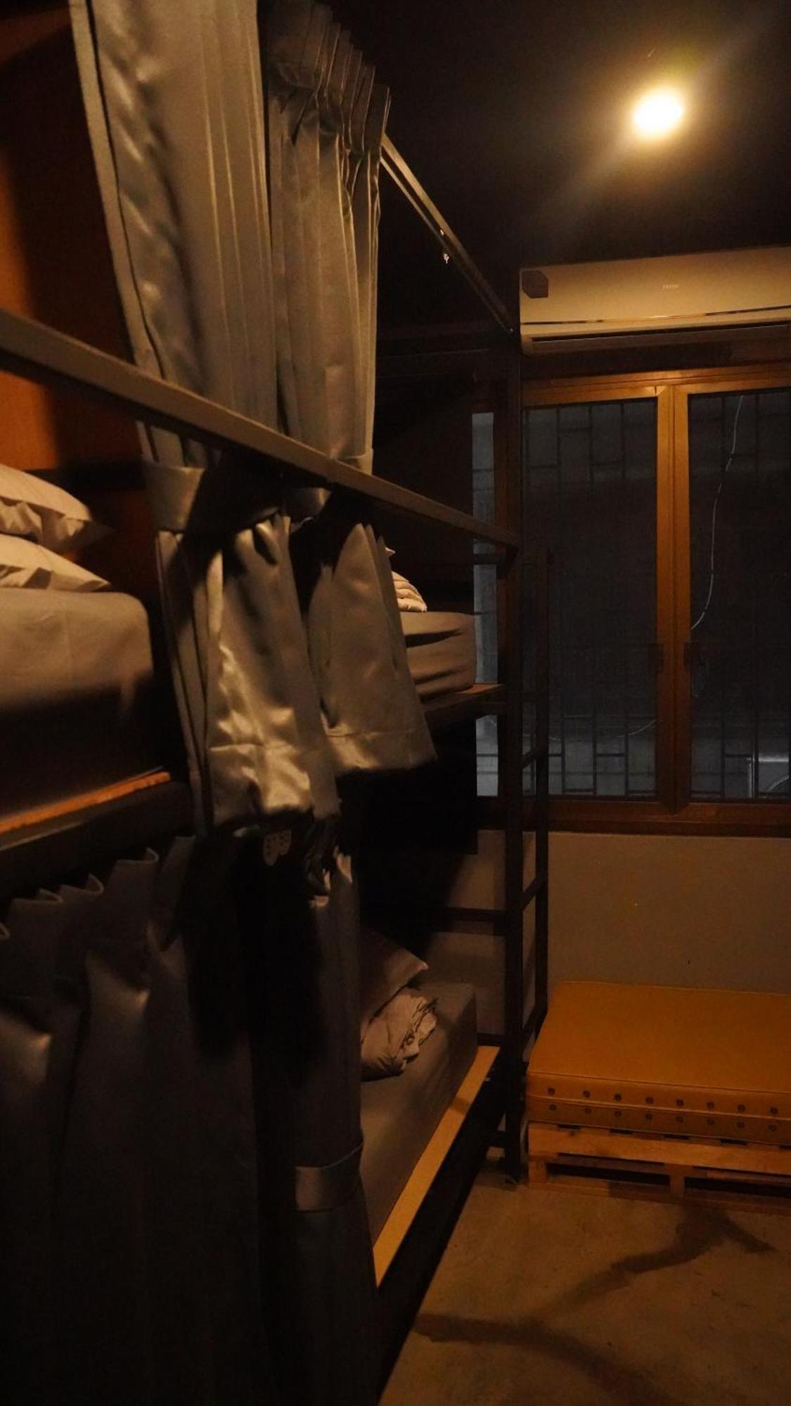 Stay At Pan Hostel Bangkok Buitenkant foto
