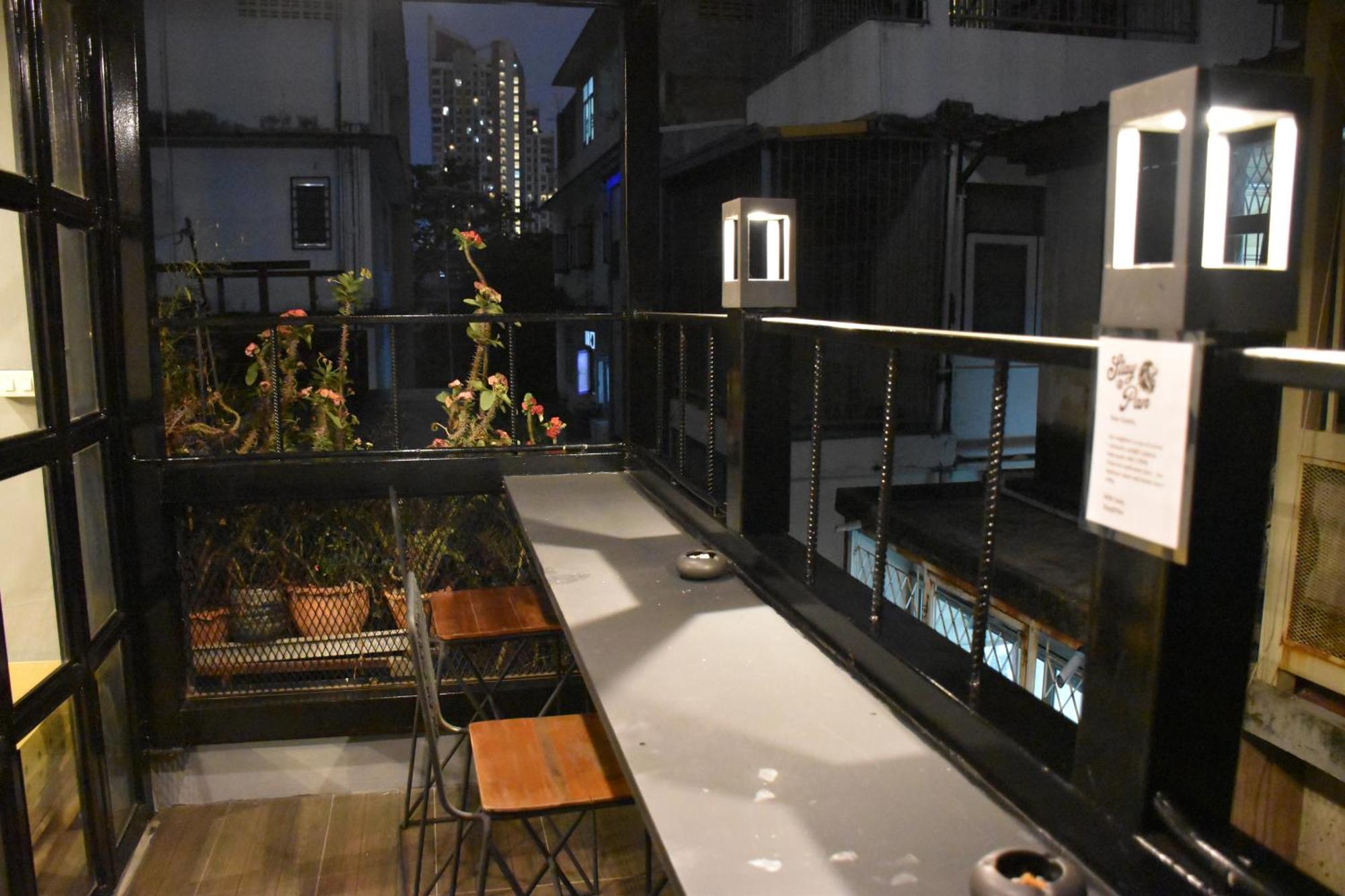 Stay At Pan Hostel Bangkok Buitenkant foto